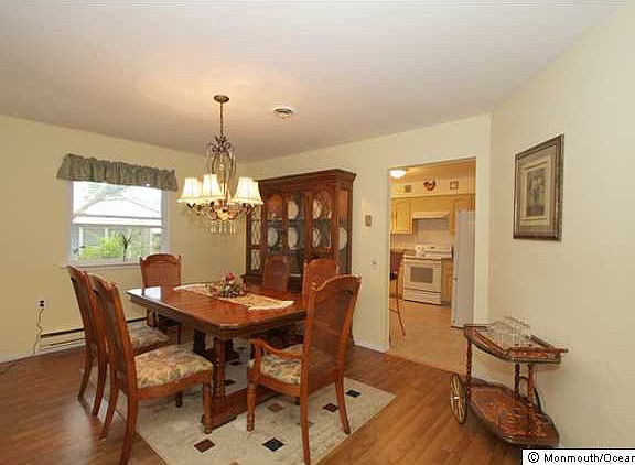 5th image of 6 Bunker Hill Drive #A
