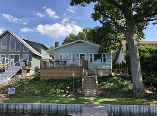 2208 Wolfs Point Dr, Rochester, IN 46975