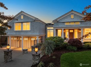 3028 NE Harrison Dr, Issaquah, WA