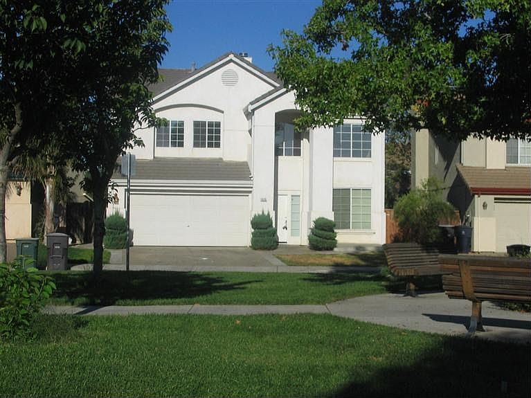 1st image of 1535 Henderson Ct