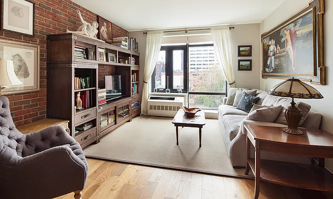 Rented by Modern Spaces | media 10