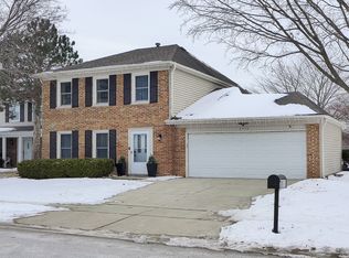 4990 Rochester Dr, Hoffman Estates, IL 60010