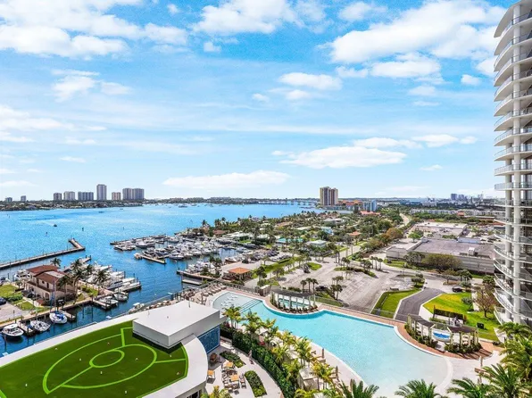 220 Lake Shore Drive #1415, Lake Park, FL 33403