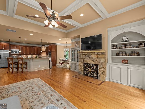 4th image of 211 Arbor Green Run