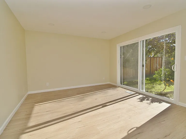 1350 Kruger Ave — Photo 12