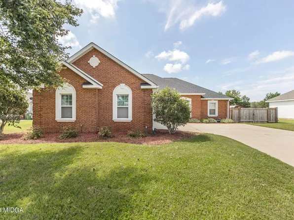 121 Elizabeth Dr, Byron, GA 31008