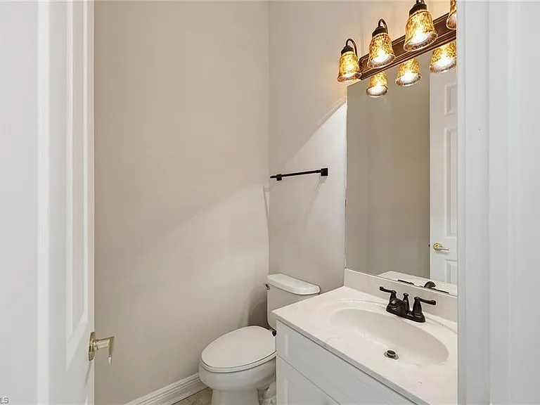 25820 Creekbend Dr — Photo 20