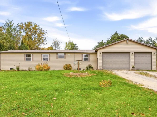 6415 Farrand Rd, Millington, MI 48746