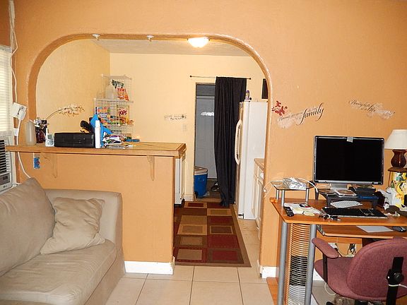 4th image of 1541 Patrick Ave