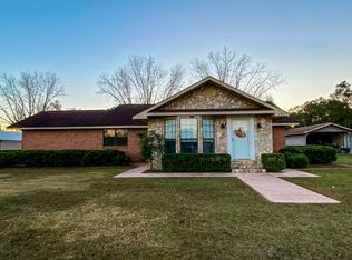 141 Clemmons Cir, Hartford, AL 36344