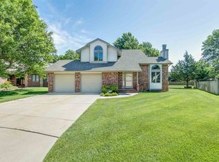 2118 N Amarado St, Wichita, KS 67212