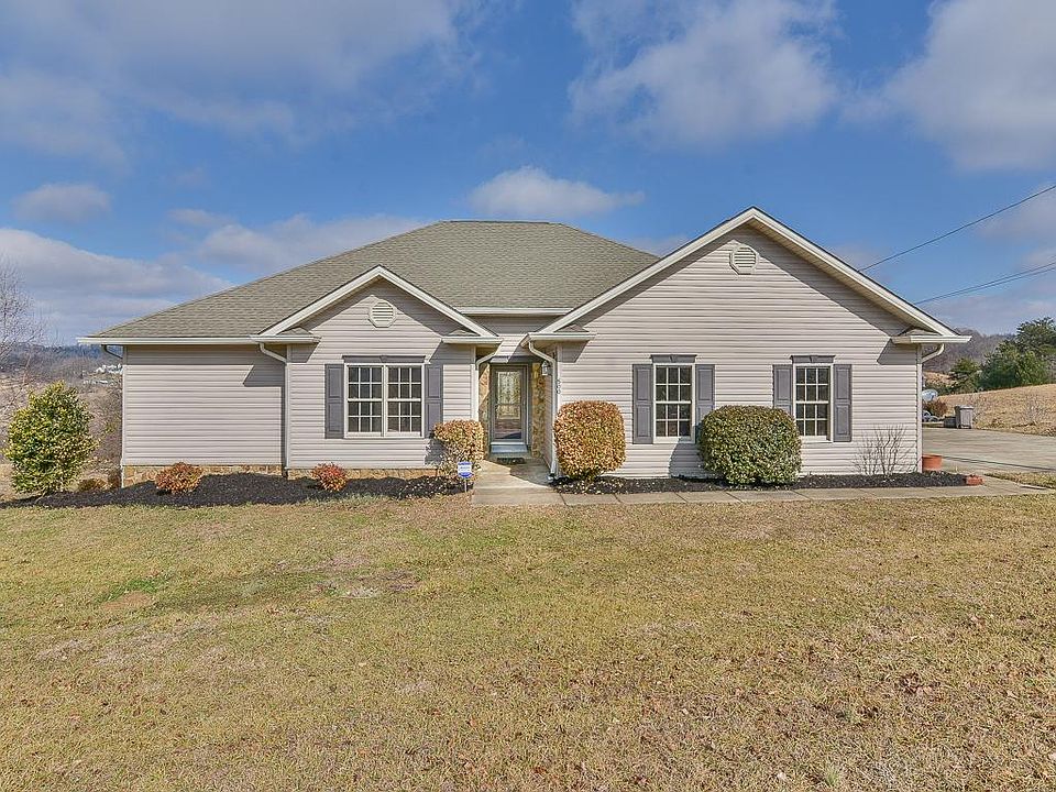 1st image of 500 Heritage Ln