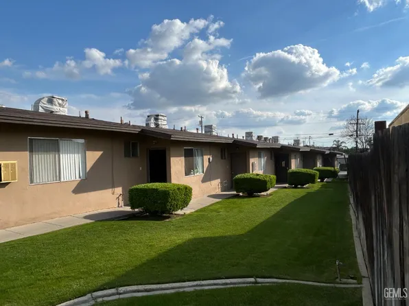 1911 Flower St, Bakersfield, CA 93305