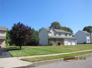 636 Cypress Dr, Vineland, NJ 08360