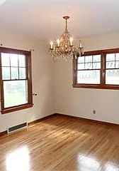 3rd image of 638 W Ewing Ave