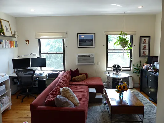 Rented by Immac Realty | media 46