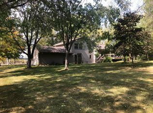 15 Dry Run Rd, River Falls, WI 54022