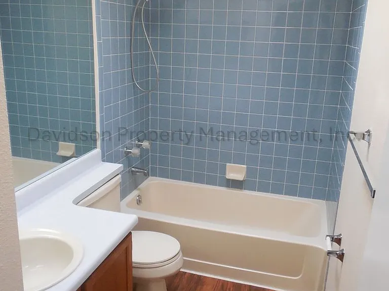 3280 Richmond Dr — Photo 10