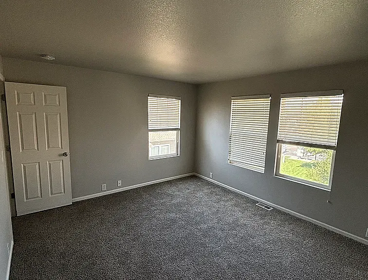 1713 Reilly Grv — Photo 7