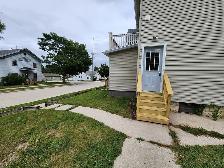 288 S Hickory St #LOWER — Photo 2