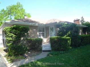 427 Garfield Ave, Libertyville, IL 60048