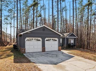 220 Westcliffe Ct, Atlanta, GA 30349