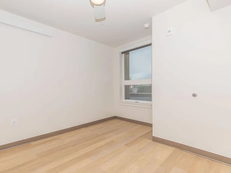 Beacon Pacific Village Apartments — Photo 46