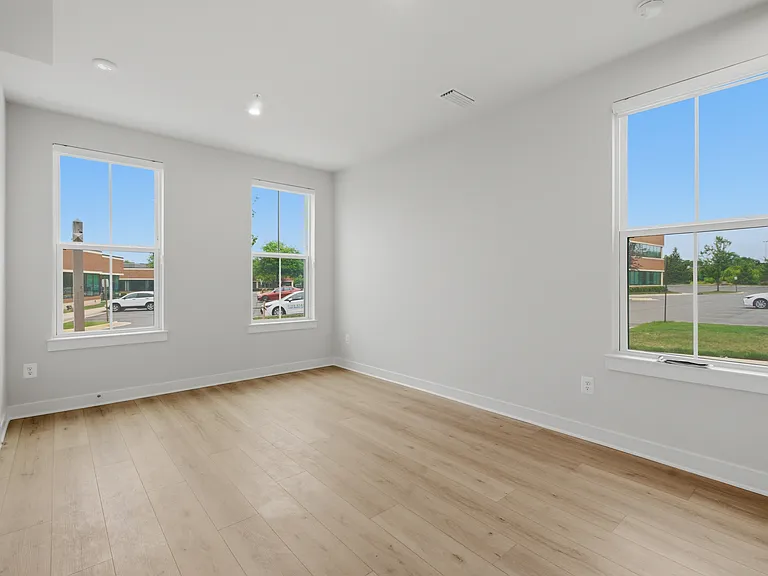 14421 Albemarle Point Pl — Photo 5