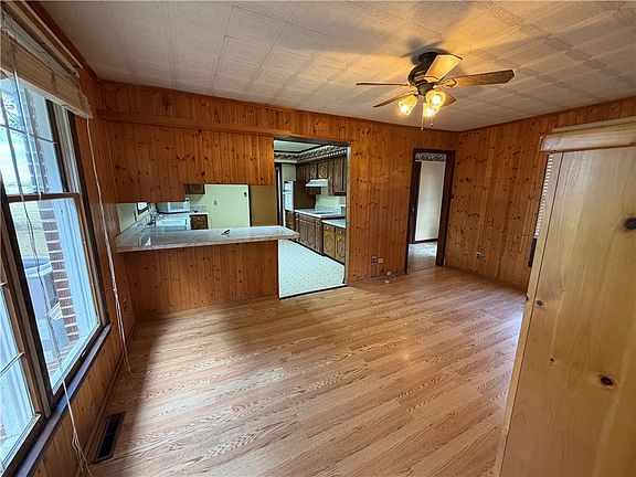 3rd image of 3551 State Highway 37
