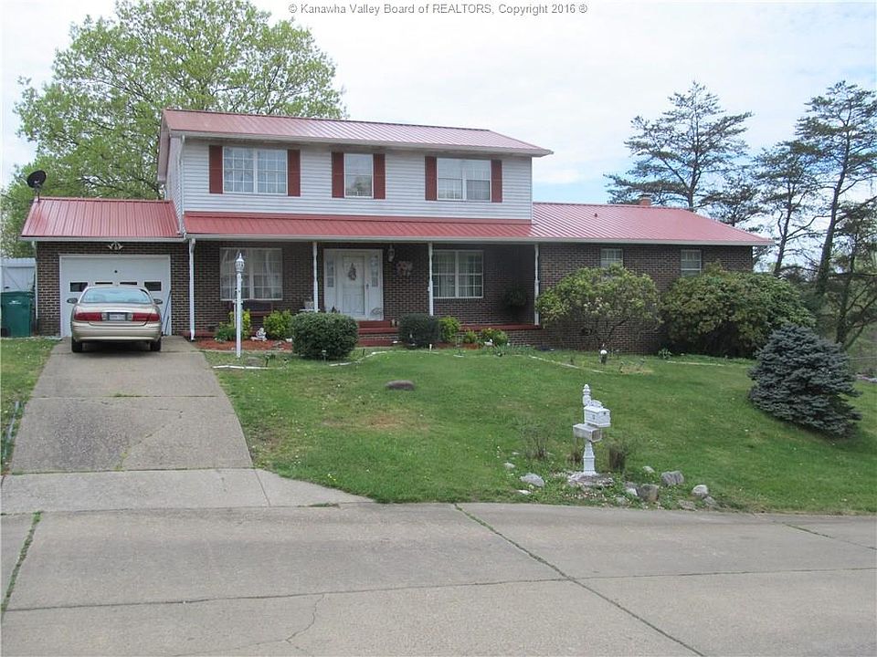 1st image of 14 Pine Hill Dr