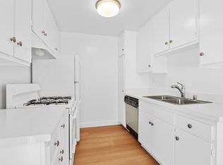 2927 Arizona Ave APT 2, Santa Monica, CA 90404
