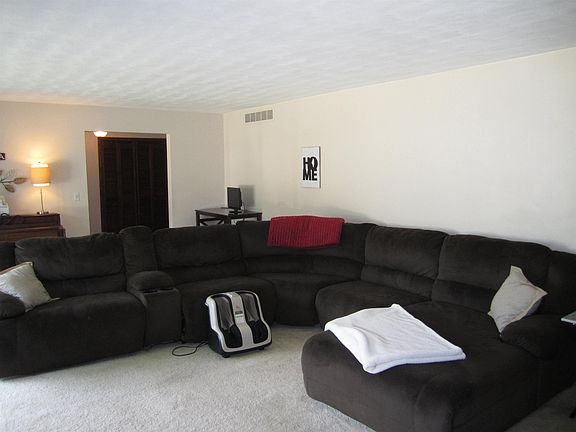 3rd image of 3316 Conover Dr