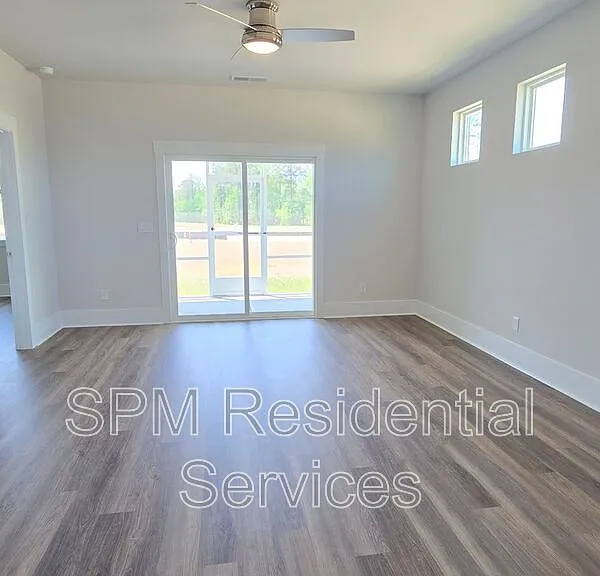 2235 Sweetspire St — Photo 3