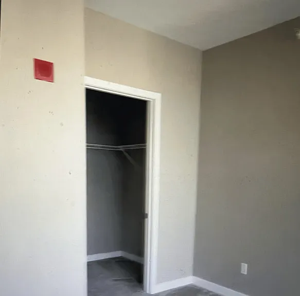 11 W Grand Ave — Photo 15
