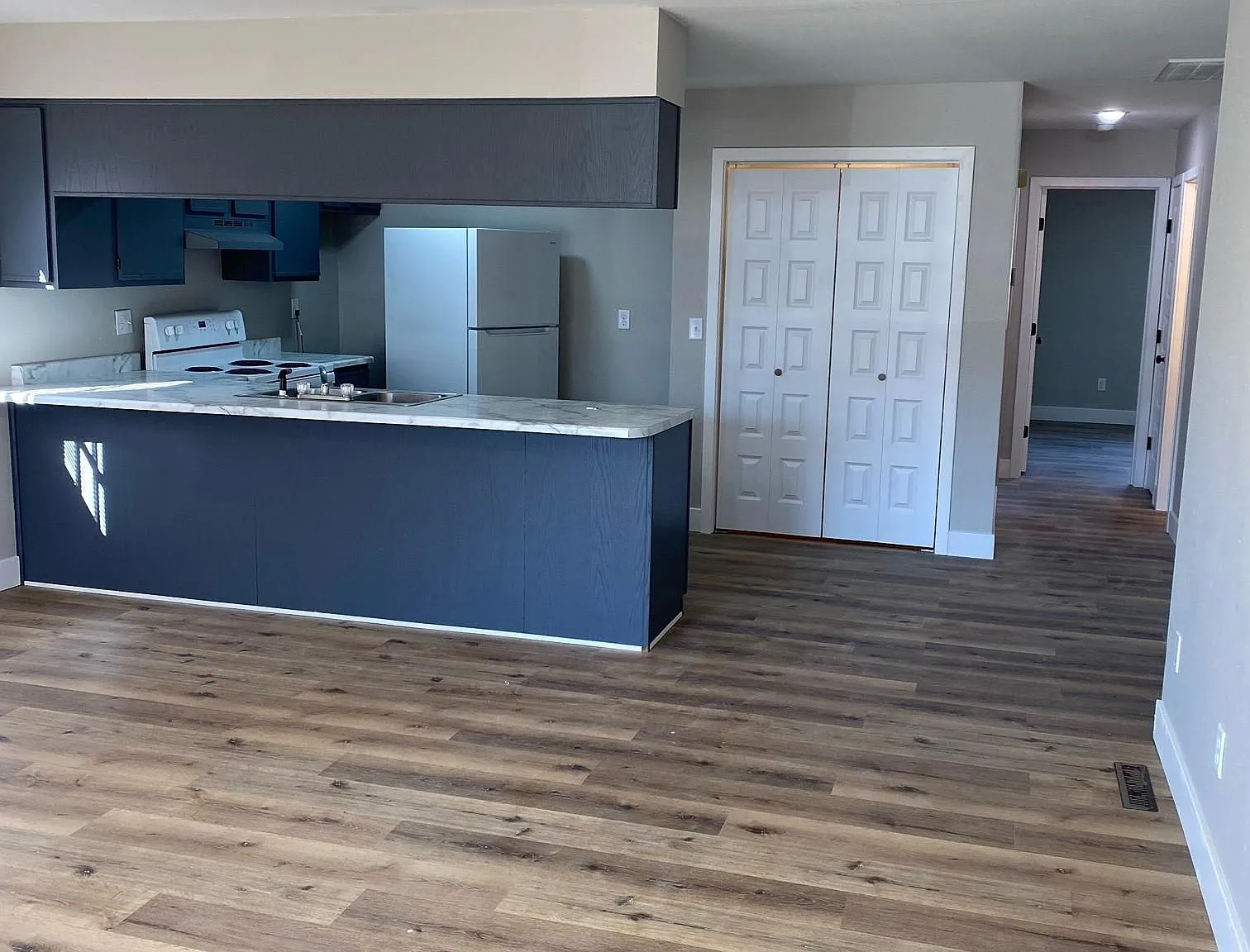 2 bed, 850 sqft, $1,000 — Photo 1