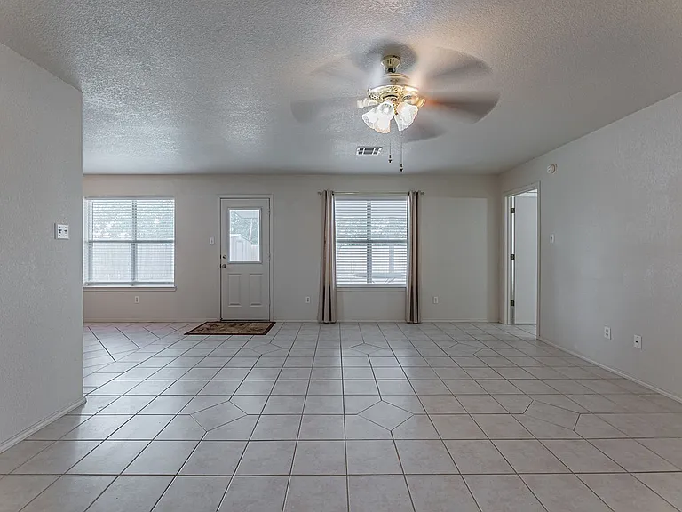 4409 Bowles Dr — Photo 17