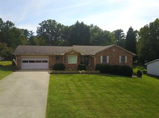 12 Bo Ln, Gaffney, SC 29340