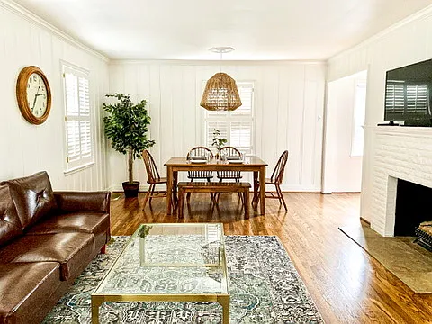 3 bed, 1395 sqft, $3,850 — Photo 4