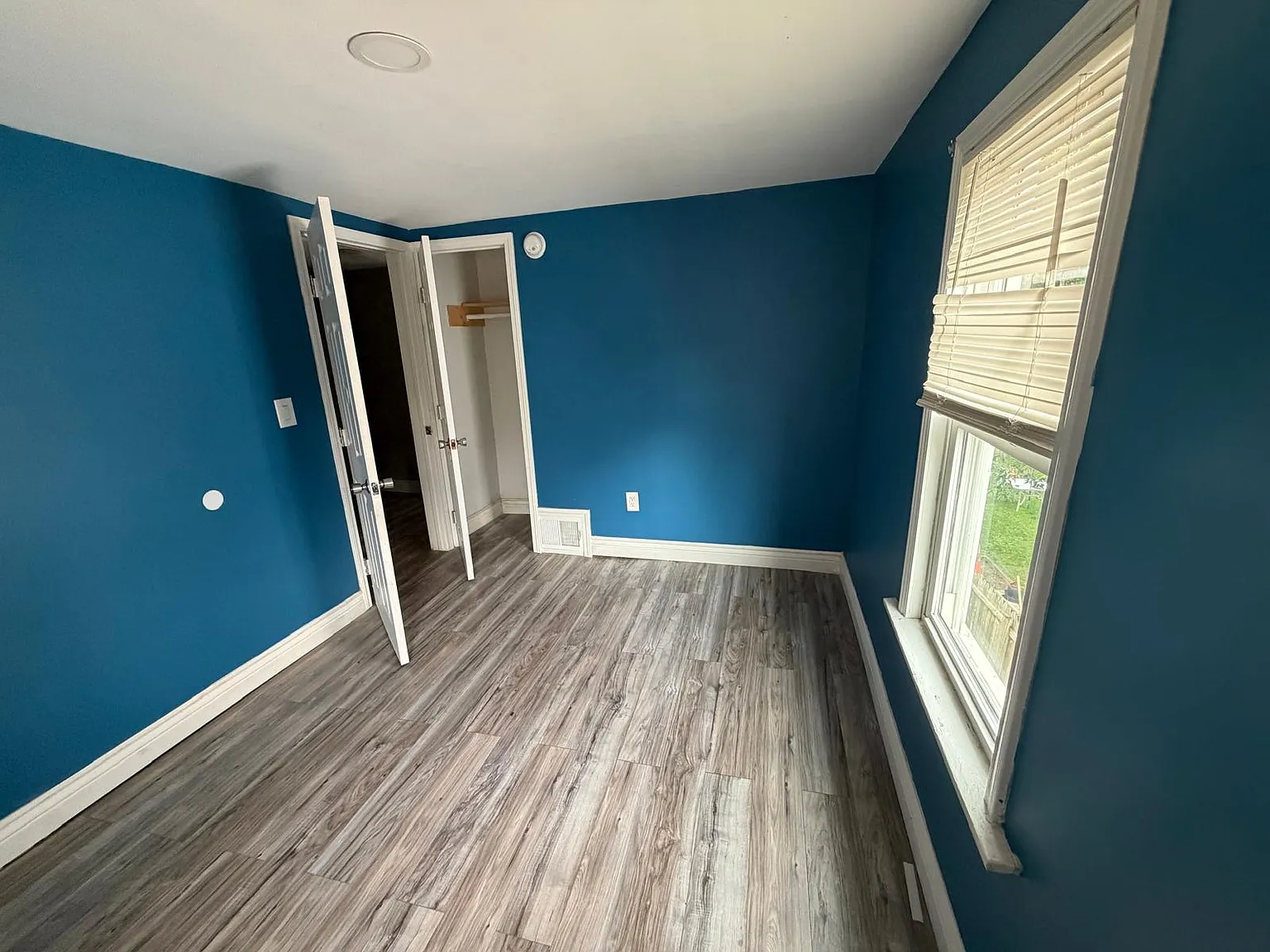 2 bed, 1.5 bath, $1,500 — Photo 4