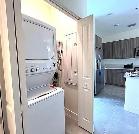 5th image of 8201 NW 41st St #303