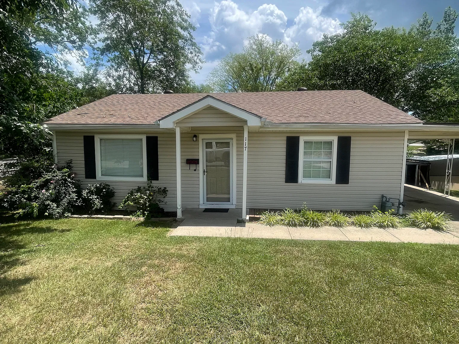 2 bed, 950 sqft, $1,150 — Photo 2