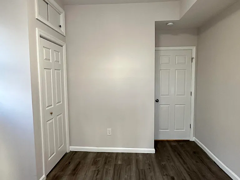38 Clendenny Ave #1R — Photo 11