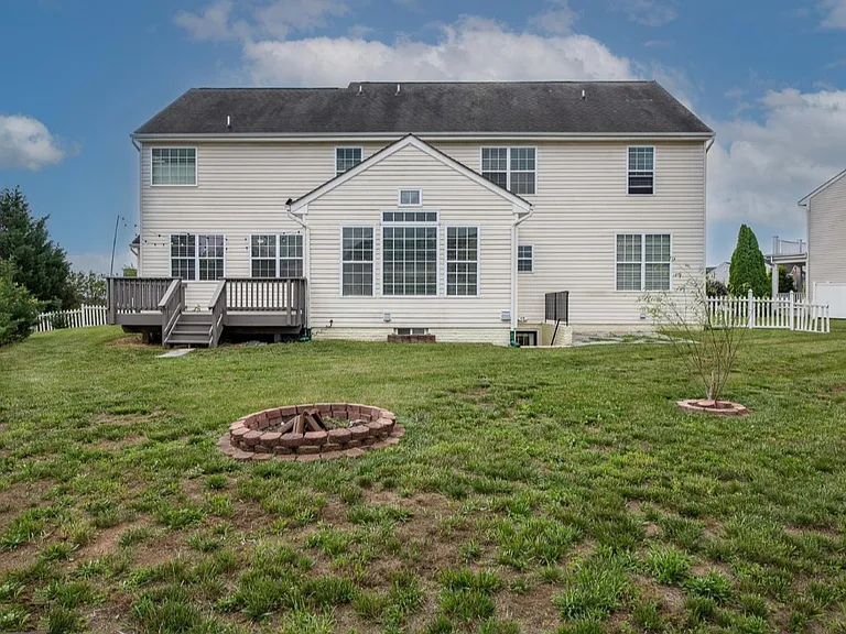 73 Anthony Taylor Way — Photo 3