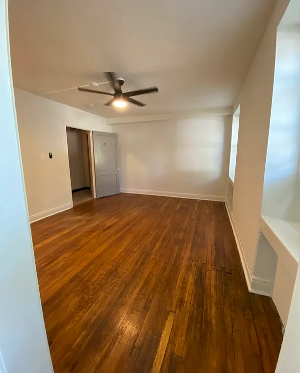 Studio, 500 sqft, $1,050 — Photo 3