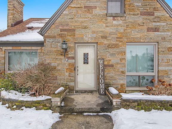 2nd image of 1331 Derby Dr NW