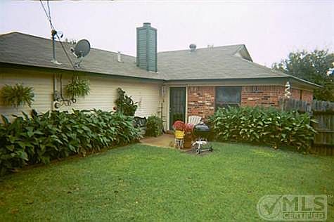 3rd image of 609 Allencrest Dr