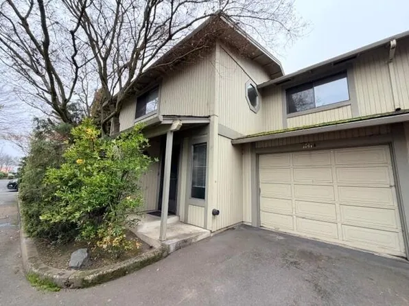 1141 Progress Dr APT A, Medford, OR 97504