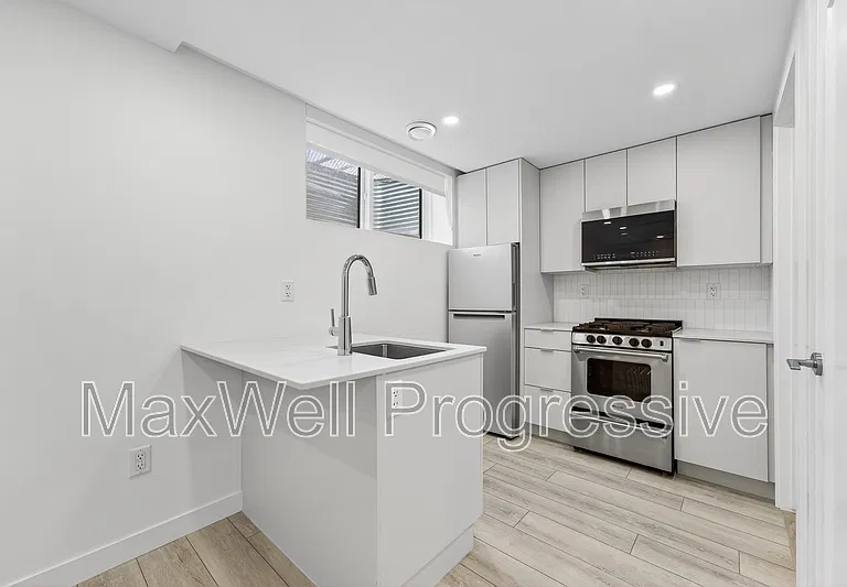 13516 115th Ave NW #14 — Photo 7
