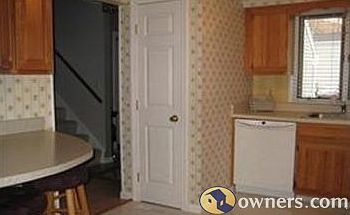 Breakfast nook and pantry