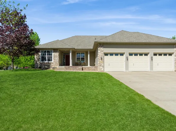 8549 Elk Ave, Monticello, MN 55362